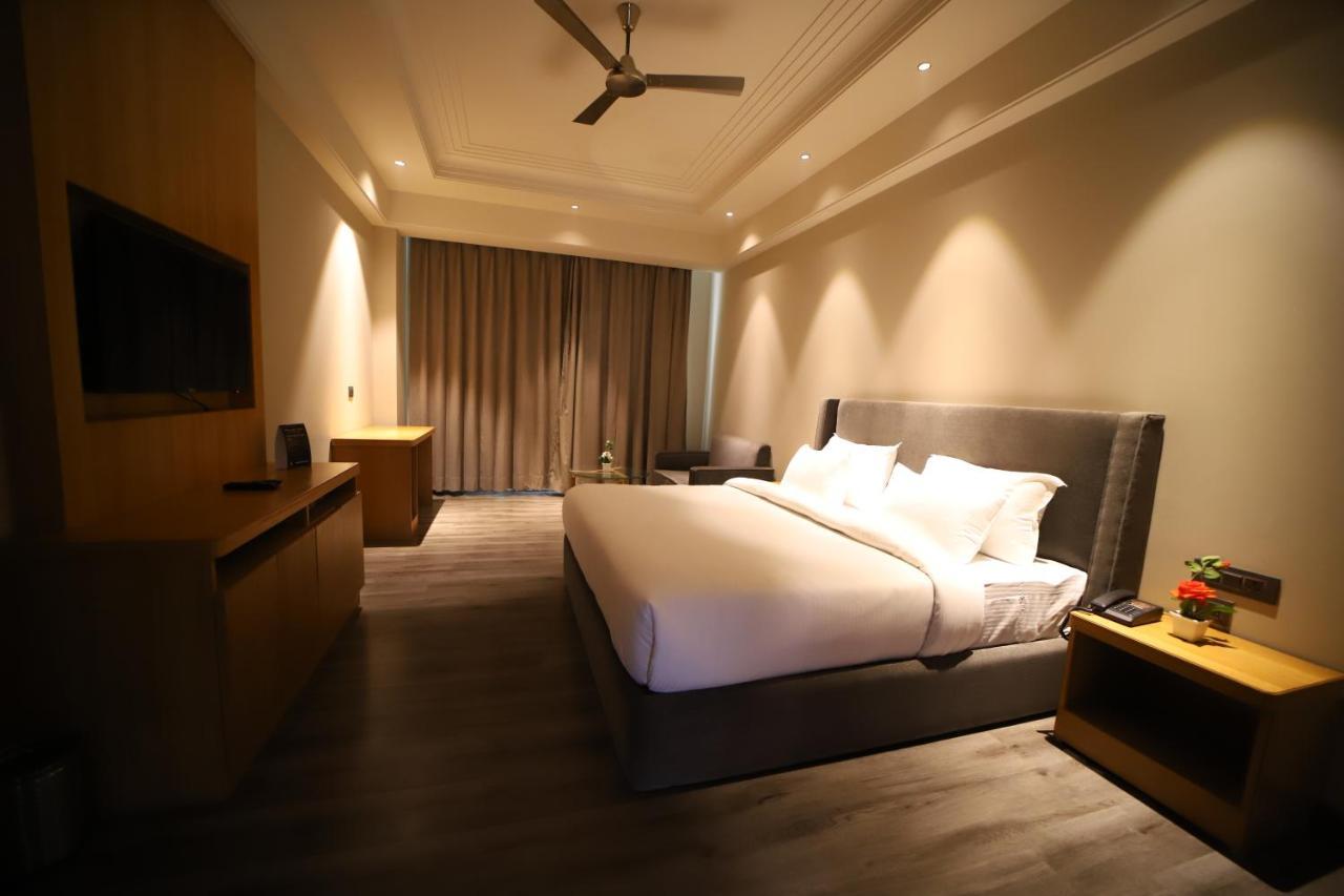 Hotel Abha Grand Aligarh Exterior photo